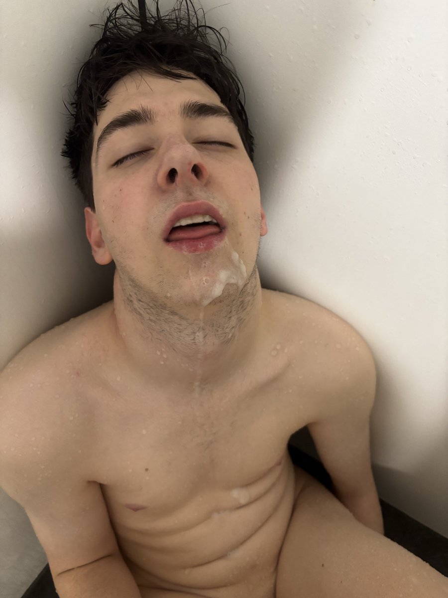 AetherfolfAD's tweet photo. Bred in the shower hard~ https://t.co/6WW2Y0rmrg