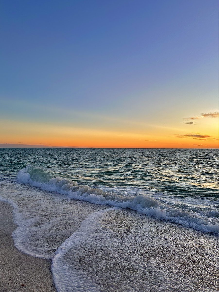 Happy Monday! #BeachLife