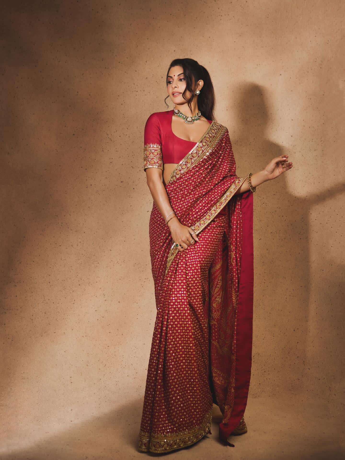 G3siWMLWgAAKSbx?format=jpg&name=large