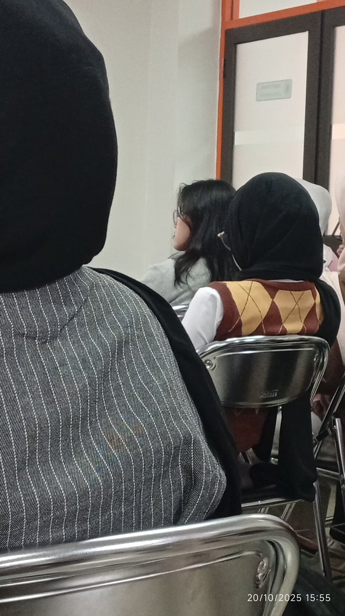 hm di paparazzi bulan, naksir kan lu sm gw bul sbenerny