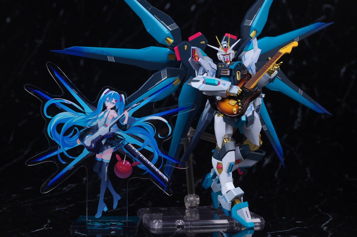 hacchaka999's tweet image. METAL ROBOT魂 ストライクフリーダムガンダム弐式 ［初音ミク Ver.］ レビュー
hacchaka.net/archives/52126…
#ROBOT魂