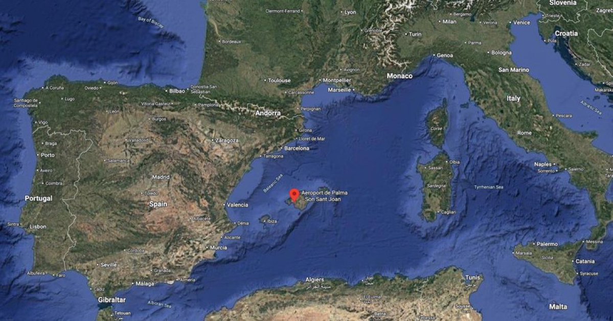 🇪🇸 | AHORA: El aeropuerto de Palma de Mallorca, en España, cerró brevemente después de que un dron no identificado ingresara al espacio aéreo restringido, lo que obligó a desviar los vuelos a Ibiza y Menorca.