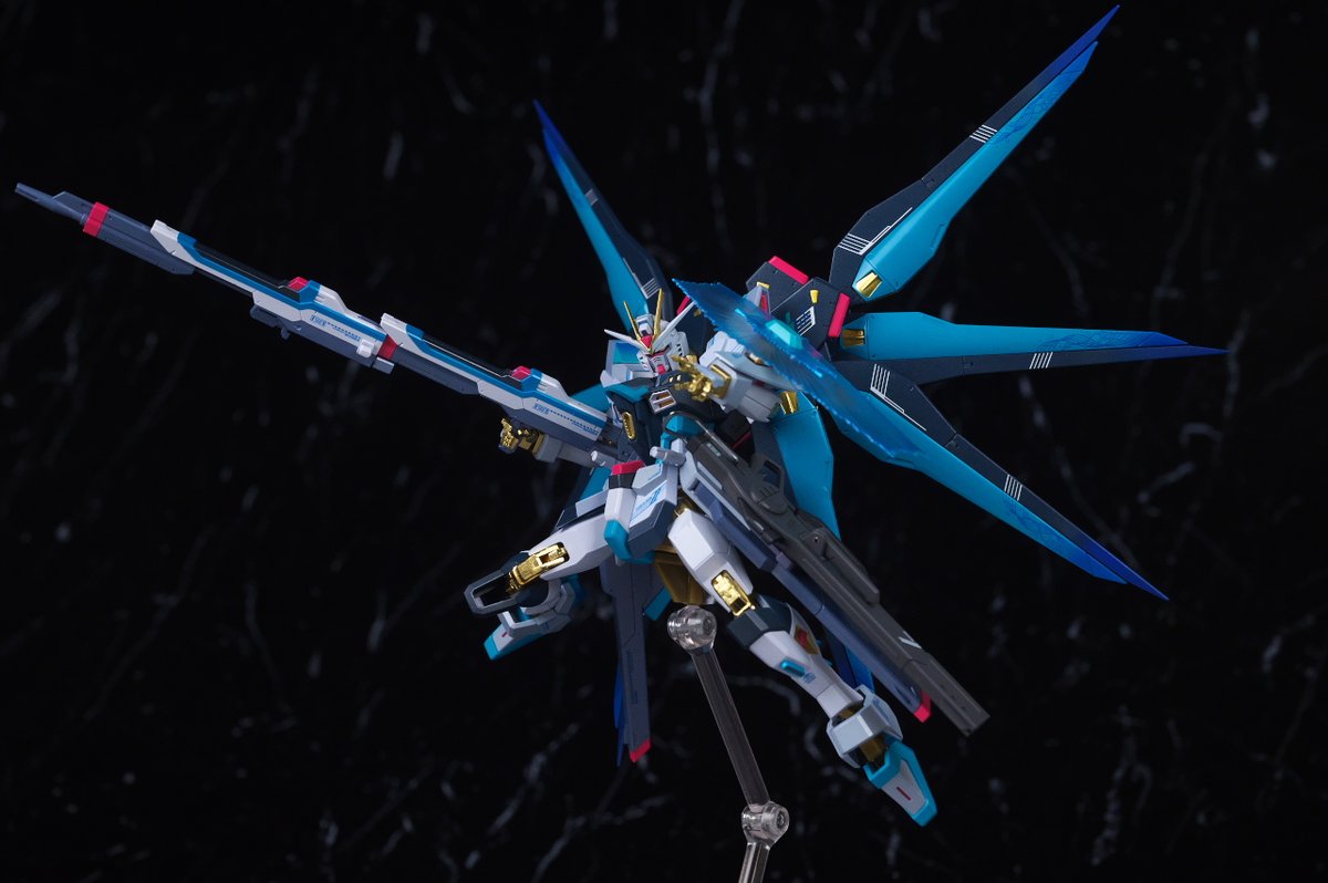 hacchaka999's tweet image. METAL ROBOT魂 ストライクフリーダムガンダム弐式 ［初音ミク Ver.］ レビュー
hacchaka.net/archives/52126…
#ROBOT魂