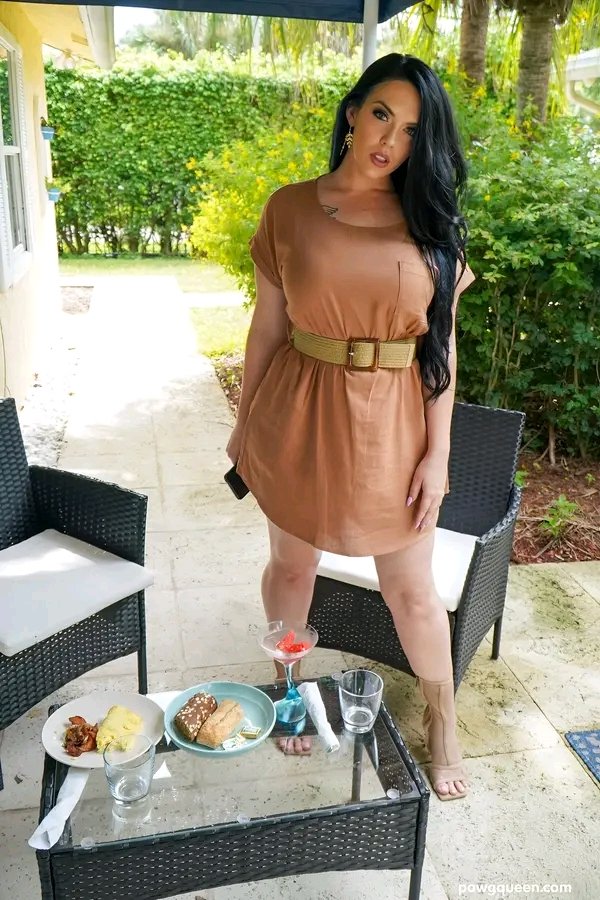 Ryan Smiles 
- Age / Date of Birth: Born July 17, 1993 →  32 years old
- Birth Place: Florida, United States
- Nationality: American 
- Years Active: Began career around 2013