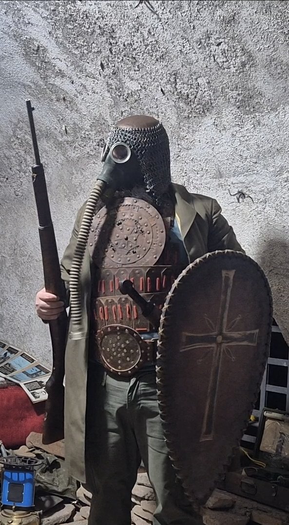 "My friends call me Trenchy, but you can call me Mr Trench Crusader"

I did it guys, I made a cosplay of trenchy the main character of the hit game Trench crusaders.

He loves sunshine, Rainbows and our lord and Saviour Jesus Christ's clone N5 to N7!
