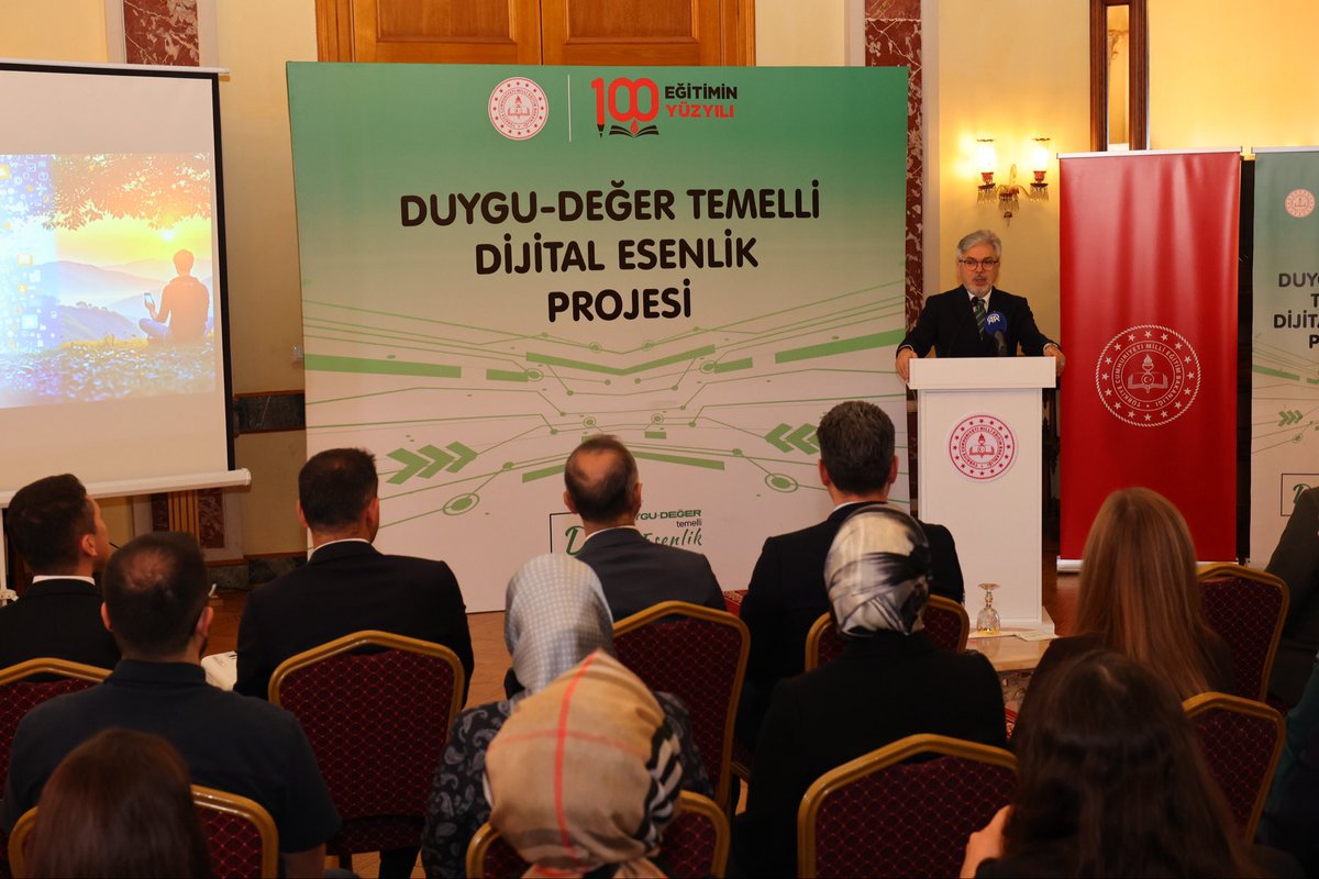 YesilayKurumsal's tweet photo. Genel Başkanımız Doç. Dr. Mehmet Dinç, Millî Eğitim Bakanlığı tarafından yürütülen Duygu-Değer Temelli Dijital Esenlik Projesi 3. Çalıştayı’nda açış konuşmasını gerçekleştirdi.

Çalıştaya Millî Eğitim Bakan Yardımcısı Sayın Ömer Faruk Yelkenci ve İstanbul İl Millî Eğitim Müdürü Doç. Dr. Murat Mücahit Yentür de katılarak çalıştayın amacı ve önemi üzerine konuştular.
#Yeşilay