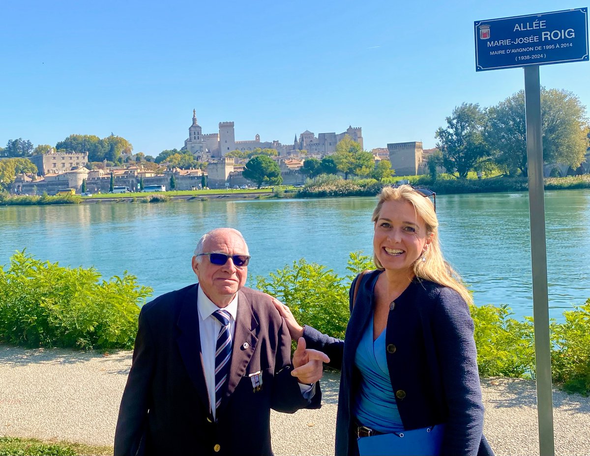 🔴Moment de complicité☺️ avec Aimé Gallo, ce week-end, sur la Barthelasse.

👉Adjoint de Marie-Josée Roig, engagé dans de nombreuses associations🫶, sa connaissance d’Avignon et ses conseils toujours avisés sont d’une aide très précieuse dans cette campagne des municipales 2026.