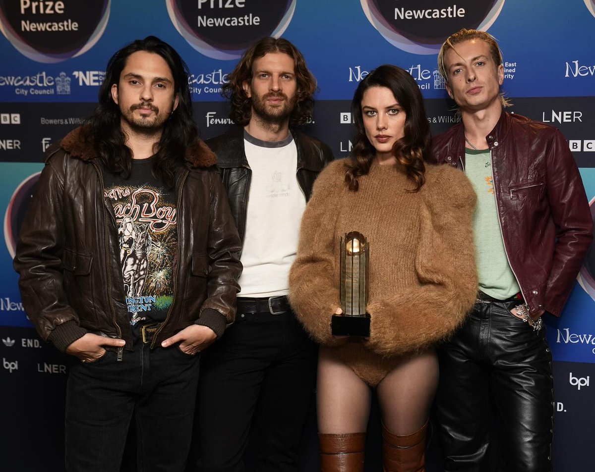 Wolf Alice tweet media