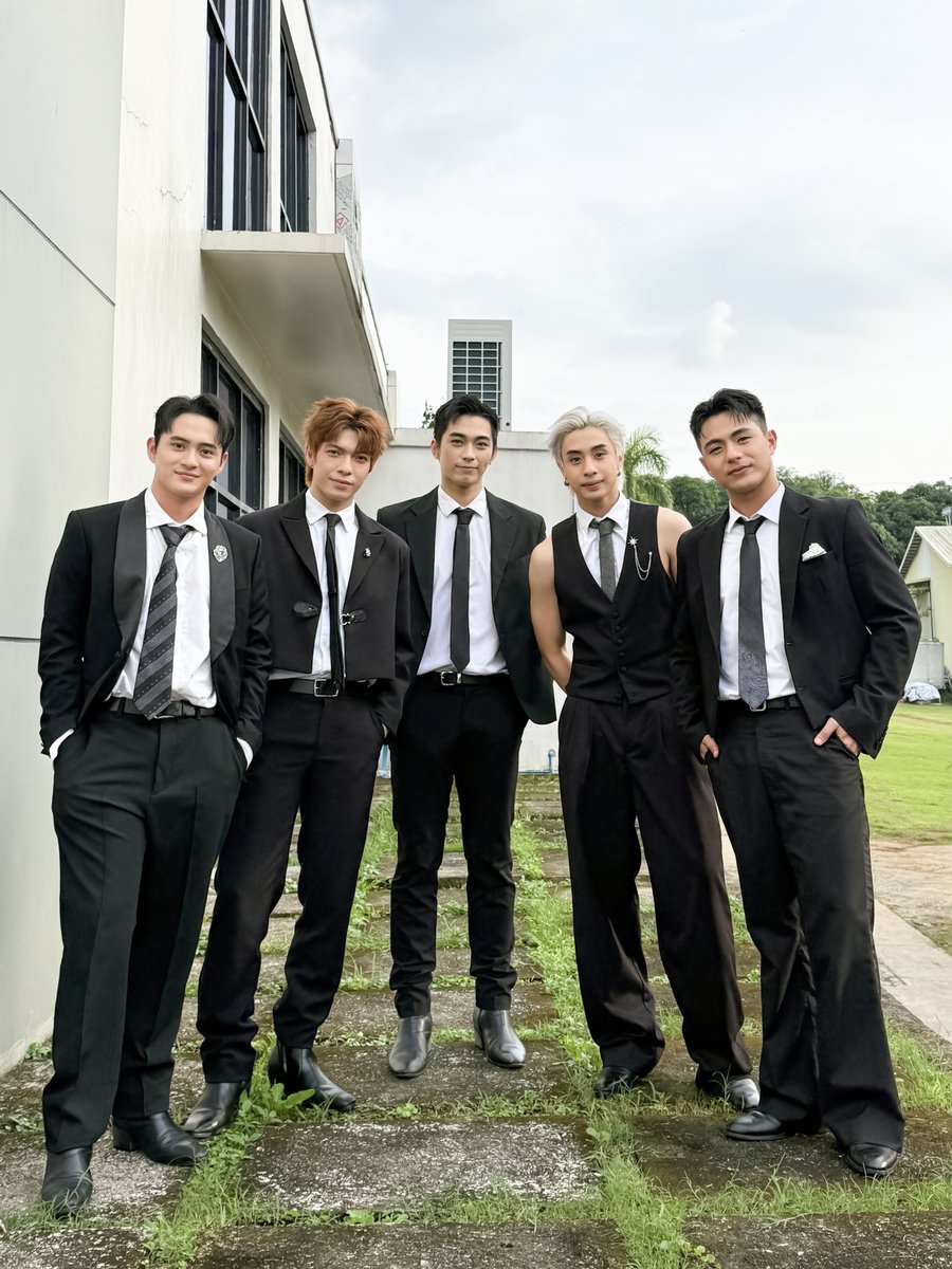 A night of sparkles, and a night to remember! Thank you, JPI Technologies, for letting us serenade everyone at the Soiree ✨

#BGYO