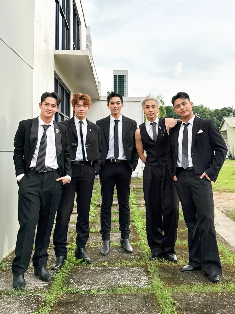 bgyo_ph's tweet photo. A night of sparkles, and a night to remember! Thank you, JPI Technologies, for letting us serenade everyone at the Soiree ✨

#BGYO https://t.co/ZQhi2LpZ6G