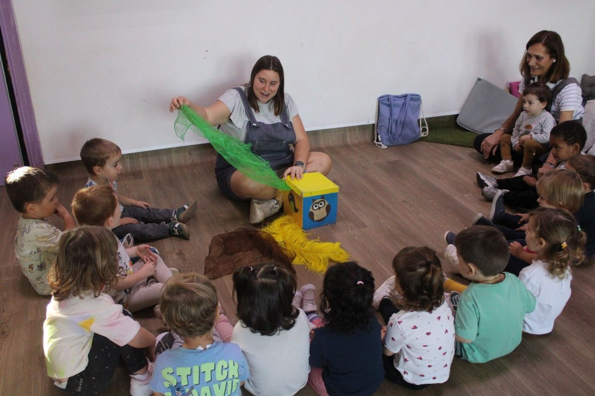 colsantpau's tweet image. LLAR | Today Gegants joined in with the Autumn mystery box and Autumn songs 🍂🌰🍄🍁🎵🎶
#JoSocdelSantPau #Llar