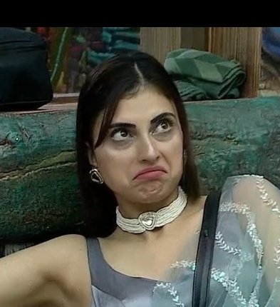 sympathy Queen Farhana is doing anything.... Same Rakhi Sawant 😁

Camera Man plz give footage... 

#BiggBoss19 #AmaalMallik