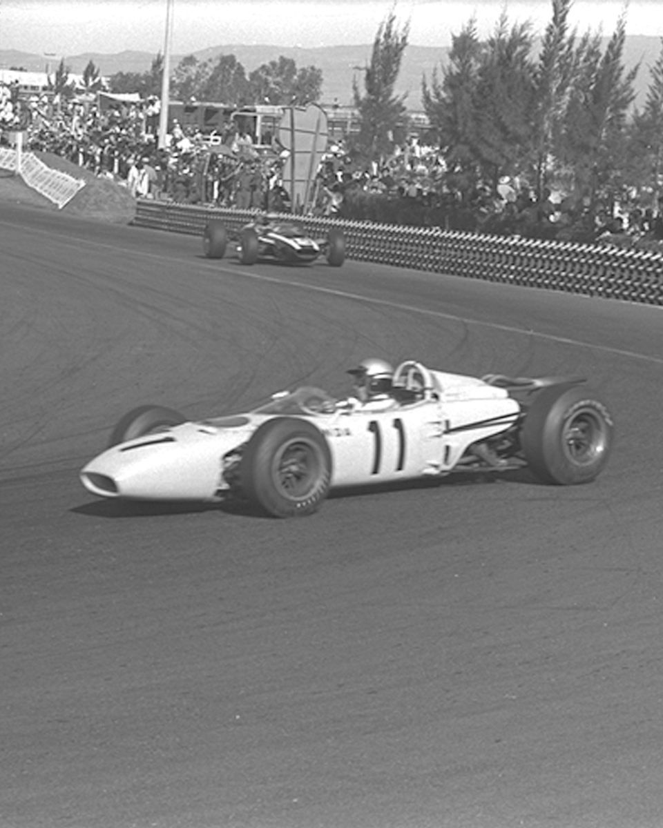HondaRacingGLB's tweet photo. ❗It's a special week for us.

We're celebrating the 60th anniversary of our first F1 win with a very special event at the #MexicoGP

Keep watching 👀

#F1 #F1JP #60aniversario #PoweredByHonda https://t.co/m2ez643ohn