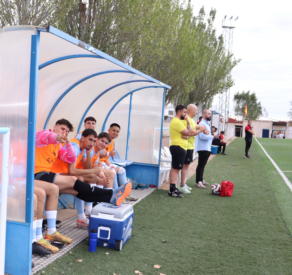 ⚽️ @udlafuente 3 - 0 @motillacf

💪 Gran partido del equipo local, dominando de principio a fin.

🔥 Goles de Jesús, Bruno y Leo.

💙 ¡Gracias afición por el apoyo!

🔜 A por el siguiente reto.