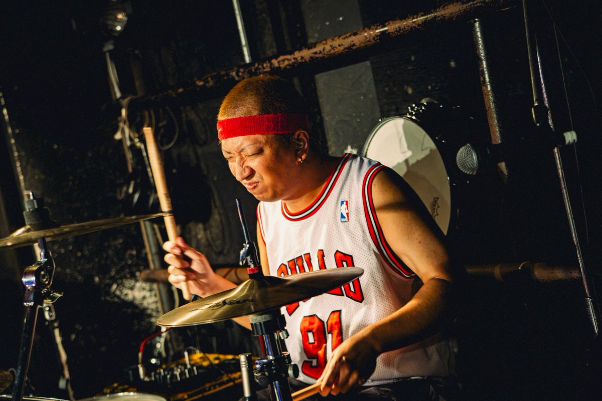 【LIVE PHOTO】
2025.10.15 at SHINJUKU ANTIKNOCK
I'm Okay TOUR 新宿編🏭

Camera : <a href="/hi___came/">日和</a>