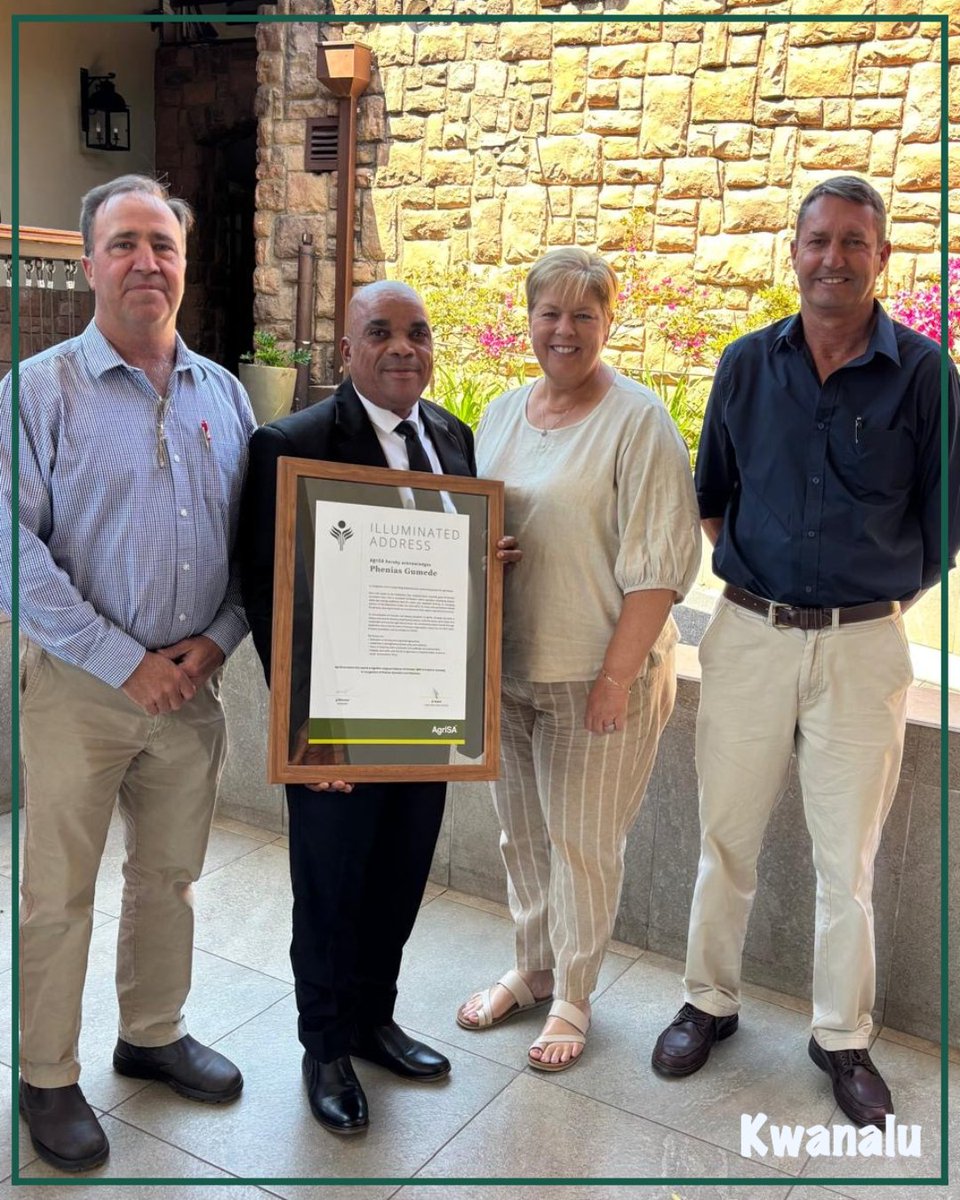 🌾 #Kwanalu extends its heartfelt congratulations to Phenias Gumede, former Vice President of Kwanalu, on receiving special recognition from <a href="/AgriSA1904/">Agri SA</a> for his longstanding contribution to the #agricultural sector. 👏 #Congratulations on this well-deserved honour!