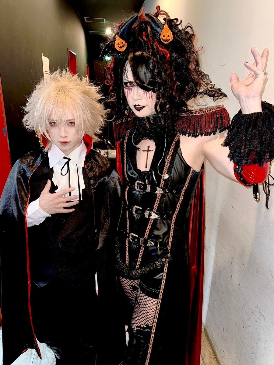生誕主催、3番手！進撃のあわけのえるにゃんと☺️
昨年に引き続き今年も出演してくれた進撃のあわけさん✨
今年も沢山盛り上げてくれましたー！
えるにゃんとは今度一緒にジムで合トレする約束したぞい💪🏻🧛🏻‍♂️
楽しみ✨