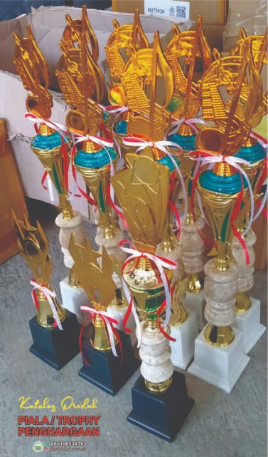 Trophy Piala Penghargaan