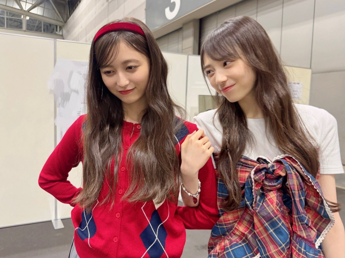 なぎちゃんブログ更新ありがとう😊
今作も選抜、福神おめでとう🎉
今シングルでご卒業される久保ちゃんの
隣嬉しいよね
寂しいと思うけど最後の時間まで思い出を沢山作ってね
6期生の2人のことも支えてあげてね☺️
こちらこそ40thシングルもよろしくね！
なぎちゃんのこと全力で応援するよ〜
#nagiblog