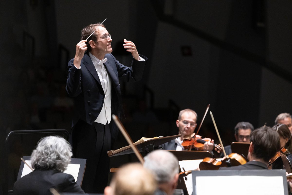 #A4 |🎼Esta semana, exploramos el poder transformador de la naturaleza con  obras clave del repertorio sinfónico:  

🌊 ‘La Mer’ de Debussy
🌱 ‘La consagración de la primavera’ de Stravinski
✨ Estreno absoluto de ‘Emergence’, de <a href="/ferrancruixent/">Ferran Cruixent</a> 

 ℹ  bit.ly/Sinfónica_Cons…