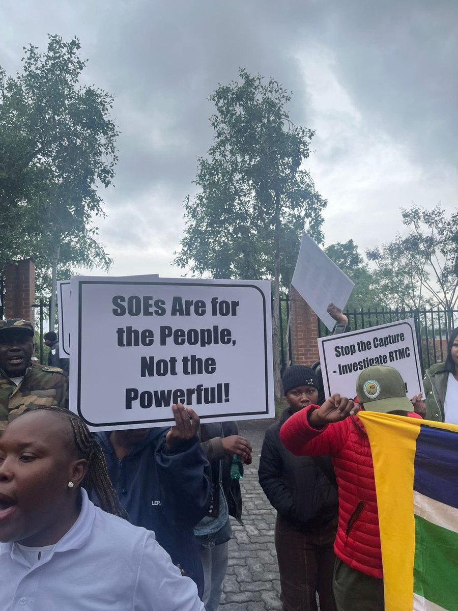 ForcesPFSA's tweet image. 🚨 LIVE: Progressive Forces of South Africa outside RTMC Head Offices 🚨
We are here today to demand accountability from the RTMC Board and the immediate investigation of Interim CEO Refilwe Mongale.
In just a few months, she has:
• Terminated over 30 OMVL contracts, cutting…
