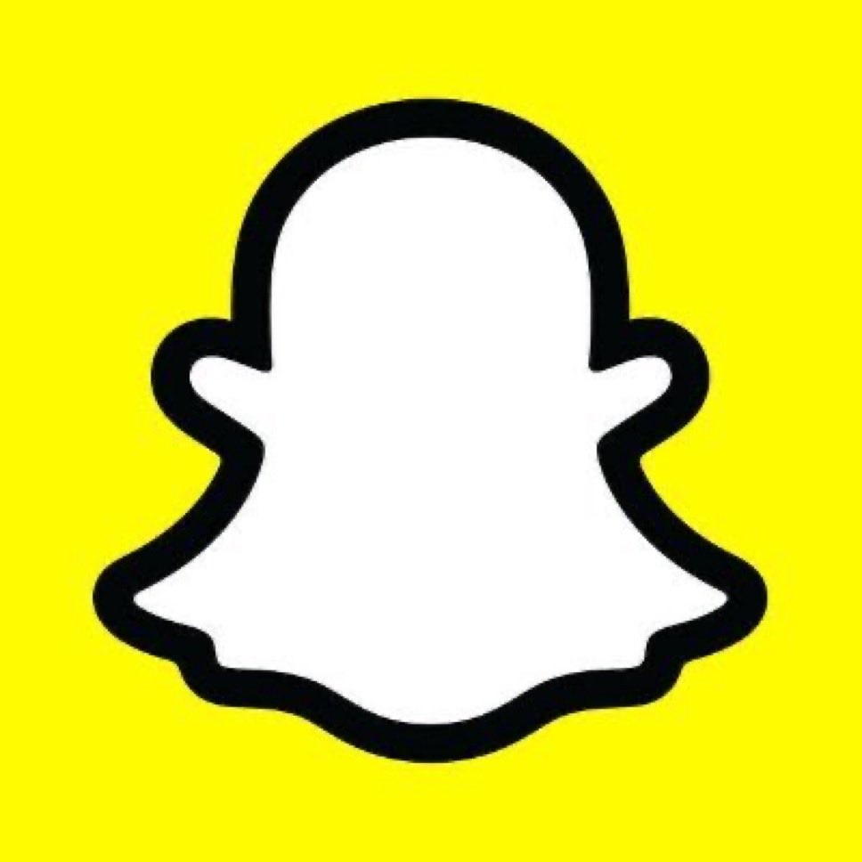 Snapchat is currently broke/glitching

It’s expected to be up in 2 hours.