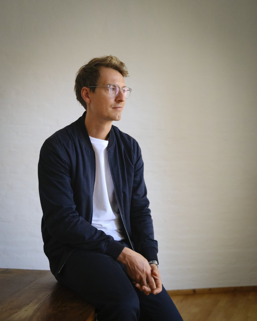 WeyWeyWeb's tweet image. Exciting news: Guillaume Vaslin is joining @WeyWeyWeb!
Guillaume Vaslin a designer, founder, former game developer, and creative adventurer has dedicated his career to making technology more human across industries like gaming, startups, fashion, and media.
Discover more about…