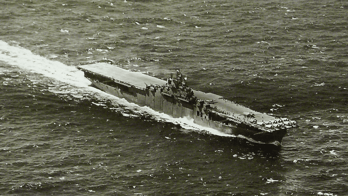 ⚓ USSレキシントンは、第二次世界大戦期に就役したエセックス級