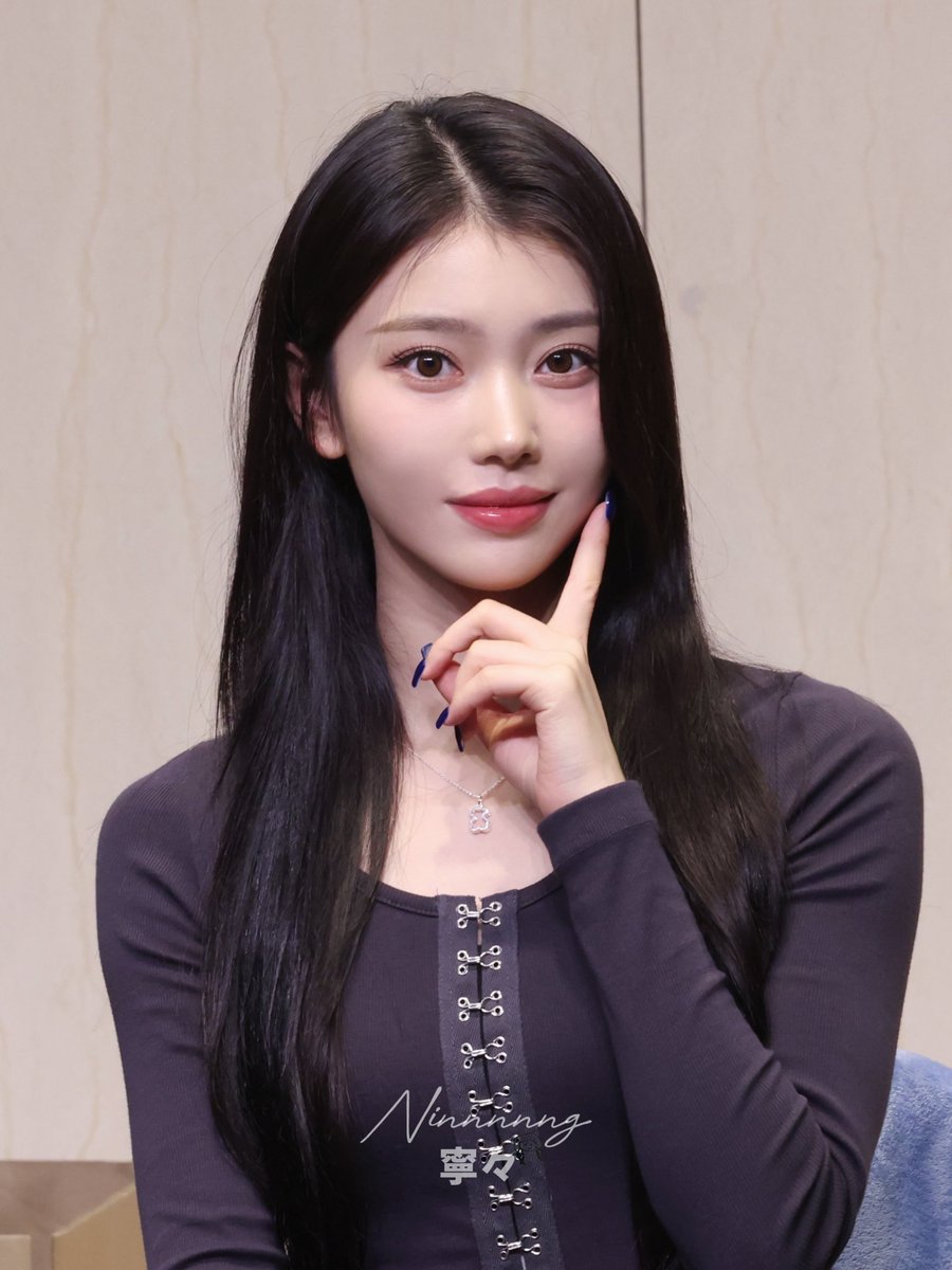 Neinei_Jo's tweet image. 251019 후즈팬 대면 팬싸 Whosfan対面ファンサイン会

☺️👈🏻🐻

#Kep1er #ケプラー #케플러
#XIAOTING #샤오팅 #션샤오팅 #심소정 #沈小婷 #シャオティン