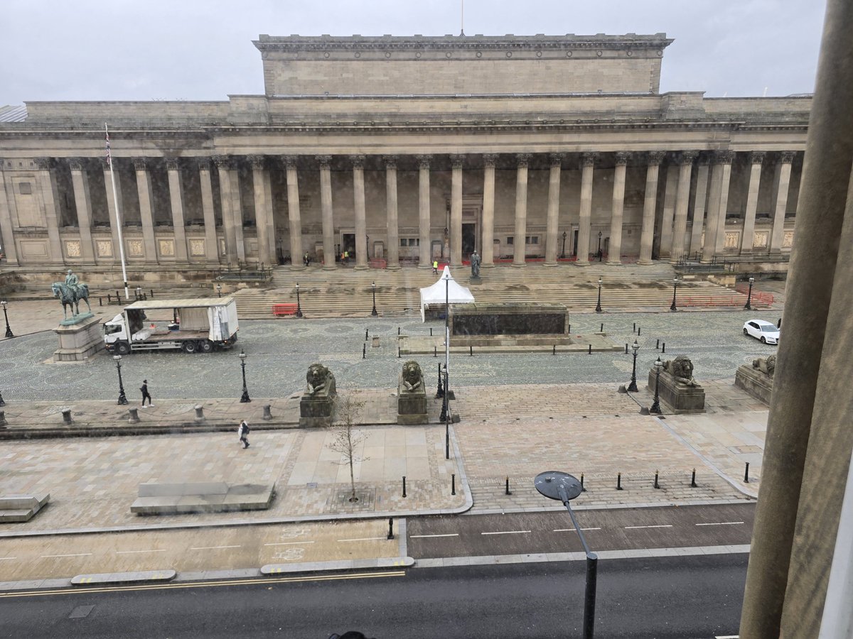 MorePowder's tweet image. Watching @Hollyoaks set up for the 30th event from our hotel room!

Cannot wait to attend 😍 #hollyoaks #Hollyoaks30Countdown