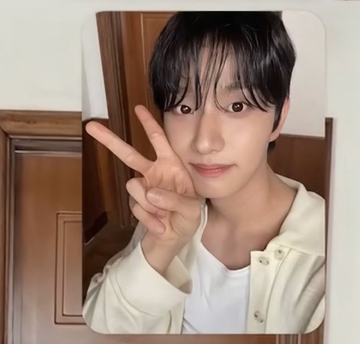 셀카도 주실꺼죠?!!!!🥺🥹🫴🏻