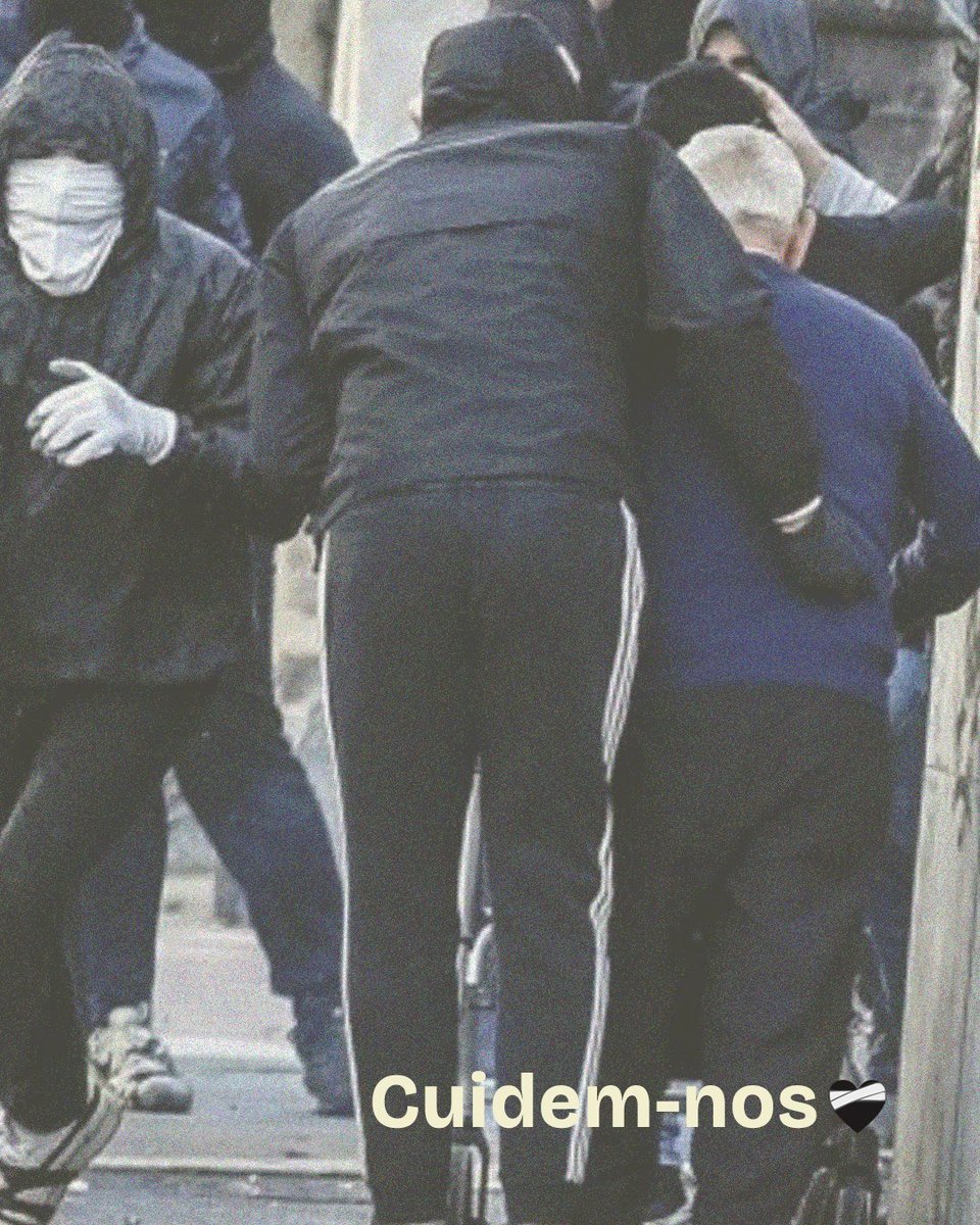 Fem un petit recull de què és el gas pebre, com ens afecta i què fer quan entrem en contacte i quines conseqüències per la salut pot tenir.

Gràcies a les companyes sanitàries de la Capçalera per l'ajuda💘<a href="/capcalerabcn/">La Capçalera Barcelona</a>

Cuidem-nos entre totes! 🫂