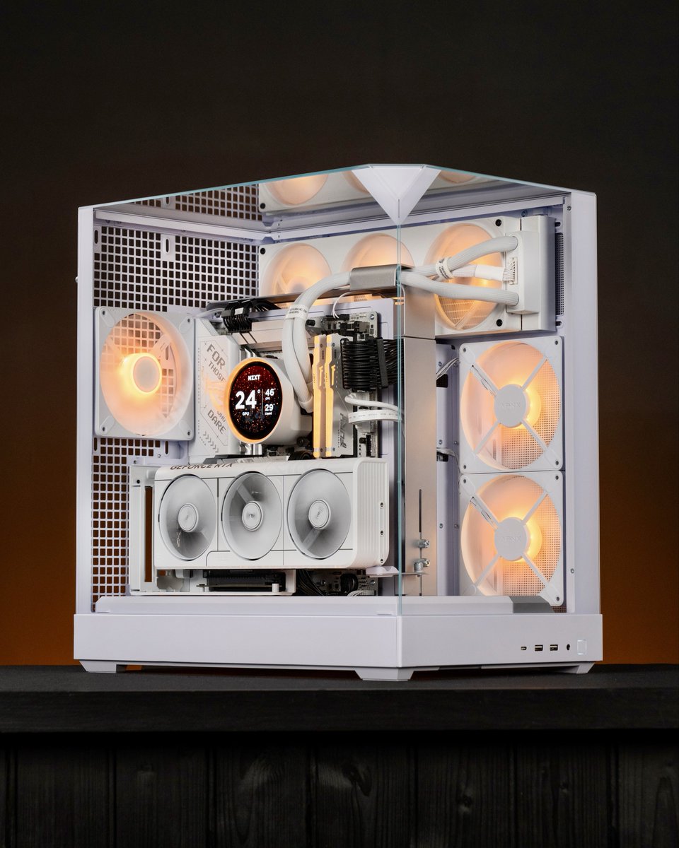 mr_matt_lee's tweet image. Airflow Meets Aesthetics 😮‍💨 Check out my latest build featuring the new APNX V2 chassis. A quirky ‘X-Pand’ backbone divides this dual chamber to make one heck of a centrepiece with solid cooling! Watch the full build video here 👉 youtu.be/L7P_Z5WoF2c

@APNX_global #Pcbuild