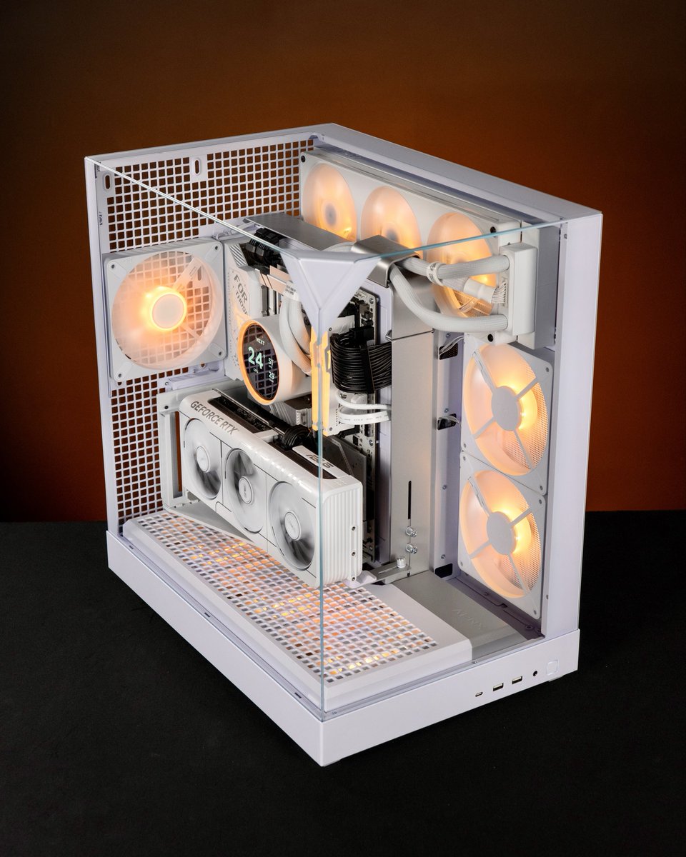 mr_matt_lee's tweet image. Airflow Meets Aesthetics 😮‍💨 Check out my latest build featuring the new APNX V2 chassis. A quirky ‘X-Pand’ backbone divides this dual chamber to make one heck of a centrepiece with solid cooling! Watch the full build video here 👉 youtu.be/L7P_Z5WoF2c

@APNX_global #Pcbuild