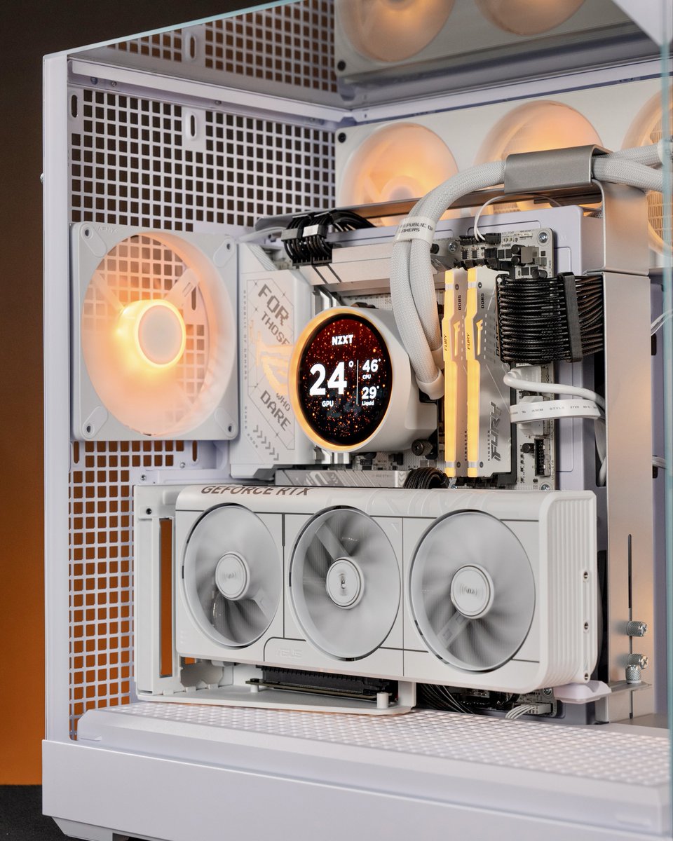 mr_matt_lee's tweet image. Airflow Meets Aesthetics 😮‍💨 Check out my latest build featuring the new APNX V2 chassis. A quirky ‘X-Pand’ backbone divides this dual chamber to make one heck of a centrepiece with solid cooling! Watch the full build video here 👉 youtu.be/L7P_Z5WoF2c

@APNX_global #Pcbuild