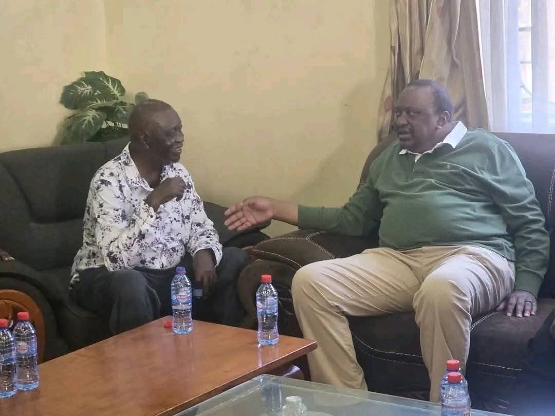After burial, all mourners left.
Uhuru chose to stay with the Odinga family for 3 days.

True Friendship