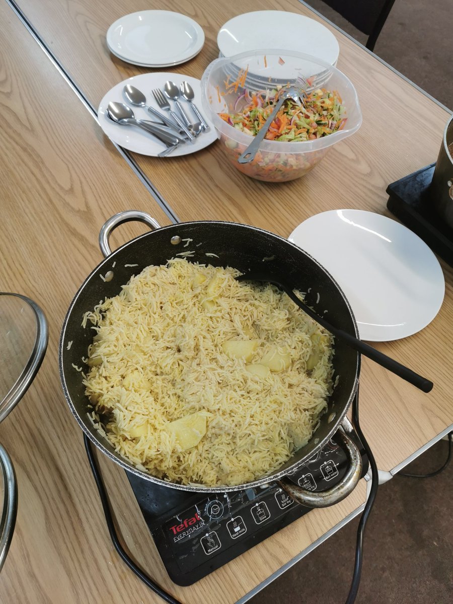 ANYiSO_Glasgow's tweet image. Last Wednesday’s Anyiso Cooking Class was sizzling with flavor &amp;amp; fun! 🍳✨
Cooking, connecting, and creating community — one dish at a time. 💕

Join us next time! #Anyiso #CookingClass #TogetherWeCook #Community