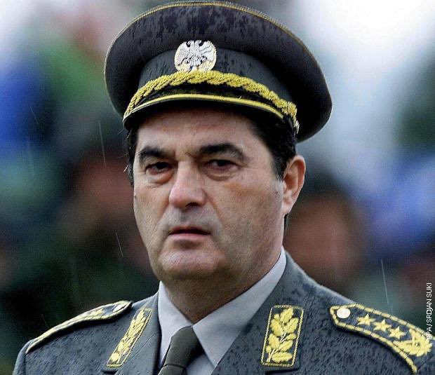 Preminuo jedan od najvećih zločinaca na ovim prostorima. Neko ko je Miloševiću pomagao u agresiji na okolne zemlje.

Ko god veliča Pavkovića nije moj prijatelj i tačka