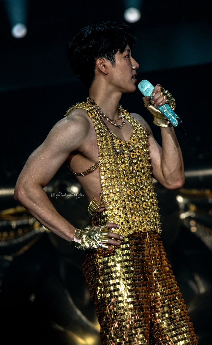 เฮียเห็นแว้บ ๆ ว่ามีคนจ้องจะมาจีบน้องหยิ่นของเฮีย เฮียจะยังไม่ทำอะไร .... แต่หนูรู้ใช่ไหมว่า “น้องหยิ่นของใคร ? 💪🏻😏💪🏻

<a href="/warwanarat/">ว</a> , #warwanarat