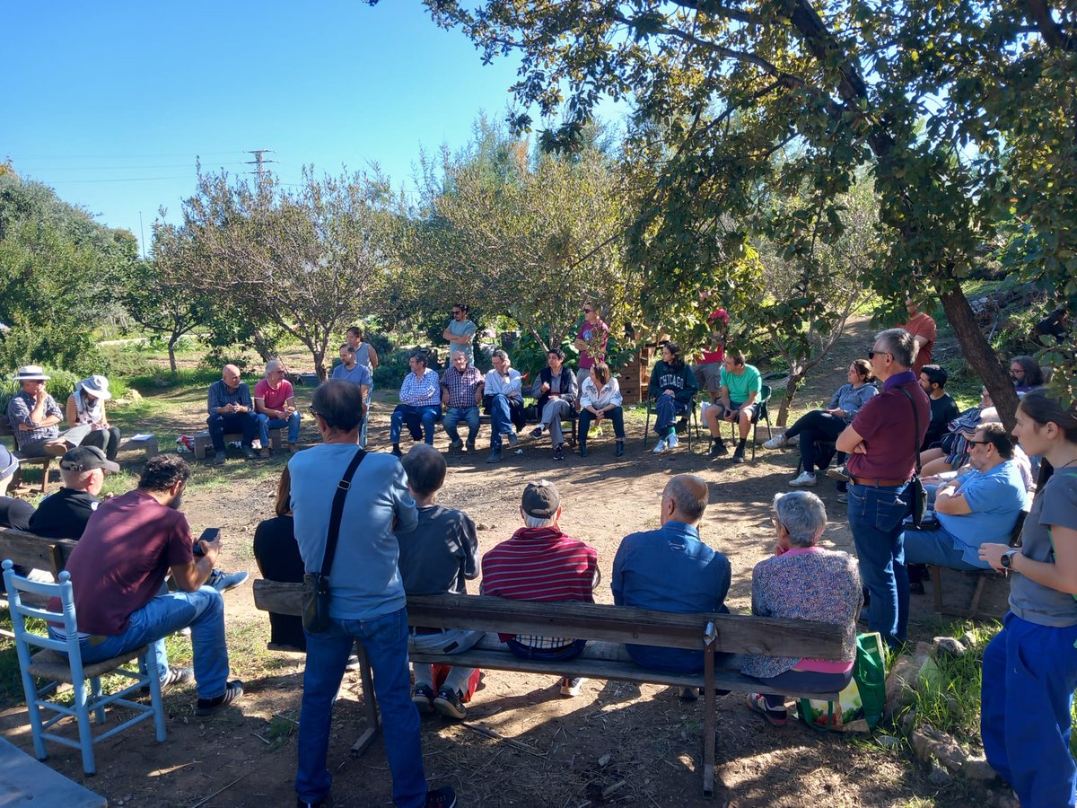 Assemblea dels horts del dissabte 18.

Asamblea de los huertos del sábado 18.
