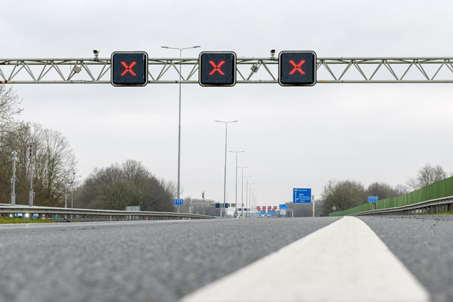 Van maandag 20 oktober 21.00 uur tot dinsdag 21 oktober 05.00 uur is de #A15 van Sliedrecht-West tot Papendrecht afgesloten. Houd rekening met 10-30 minuten extra reistijd.