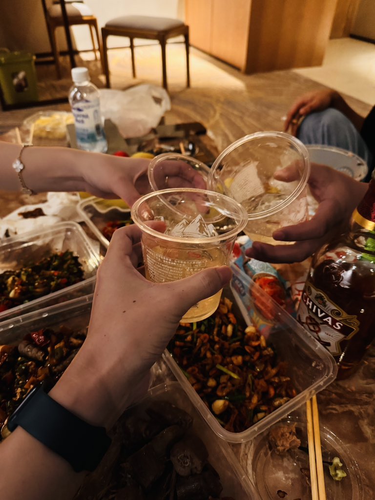 weizhishu77's tweet image. 真诚的人，自会远道而来。