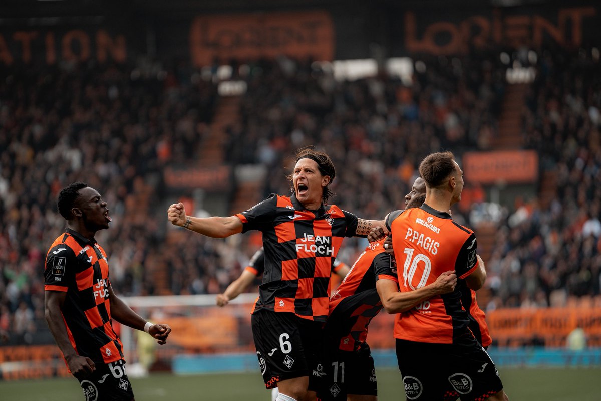 tony_esnault's tweet photo. Derby ⚔️🧡

Work for @FCLorient 📸 https://t.co/ZabAPUw10e