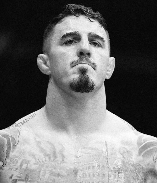 UFC | خارج السياق tweet media