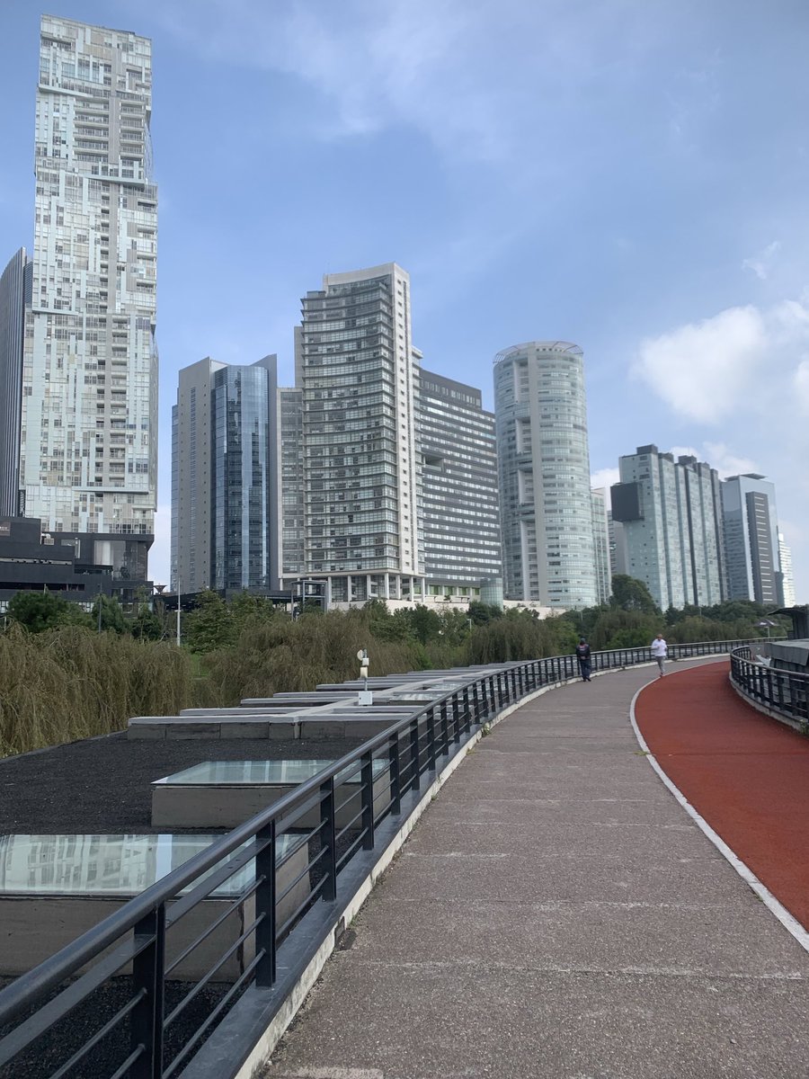 El ⚽️ rueda y mi voz se oye nuevamente en mi tierra🇲🇽.
Regresando al deporte después de un largo viaje 🇪🇸🇫🇮🇩🇰🇫🇴
#PeponeProductions🎙️