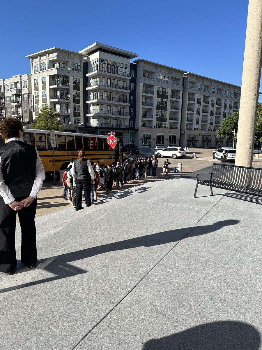 clorisrangel's tweet image. Our multilingual 4th and 5th grade students attended a special bilingual performance of &quot;Tomas and the Library Lady&quot; at the Eisemann Center today. It was a valuable experience for them to engage with the story in both languages. #risddreambig @kristinleeper9 @RISDMET