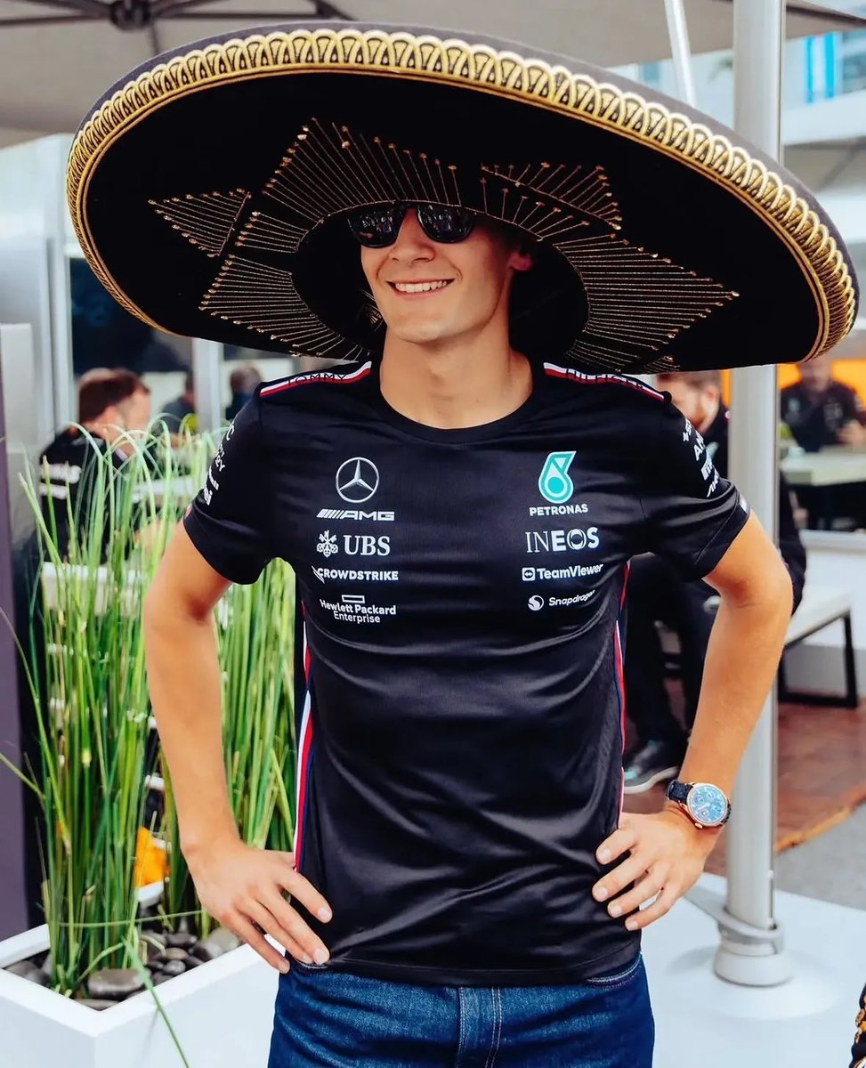 MercedesAMGPCF1's tweet photo. 🇲🇽🇲🇽🔜 https://t.co/kU9msdBxmv