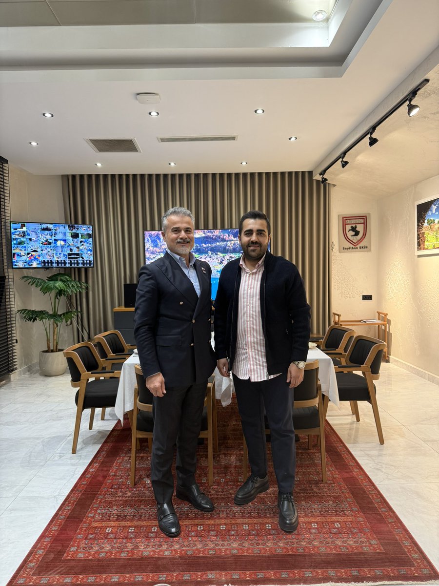 Sayın Bakanım,Kıymetli Abim bugün misafirimiz oldu ayaklarına sağlık.. #DiyarbakırOcalbaşıPalace <a href="/suatkilic/">Suat KILIÇ</a>