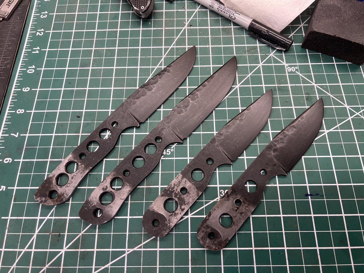 NagelHausForge's tweet image. Only 1 large EDC and 5 small EDCs left in this batch!! DM me to claim one before they’re gone and you can choose your handle material! Large EDC: $325 Small EDC: $250