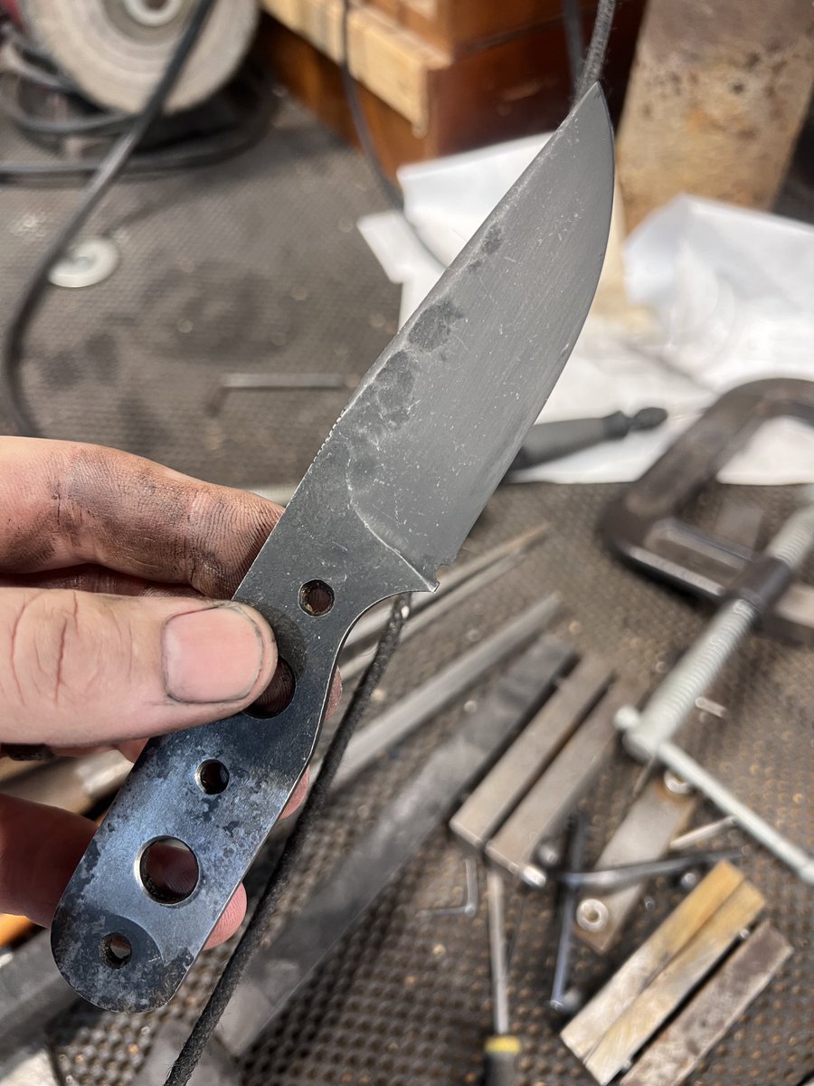 NagelHausForge's tweet image. Only 1 large EDC and 5 small EDCs left in this batch!! DM me to claim one before they’re gone and you can choose your handle material! Large EDC: $325 Small EDC: $250